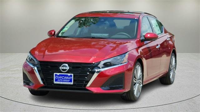 used 2023 Nissan Altima car, priced at $23,033