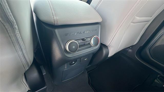 new 2025 Ford Explorer car, priced at $50,050