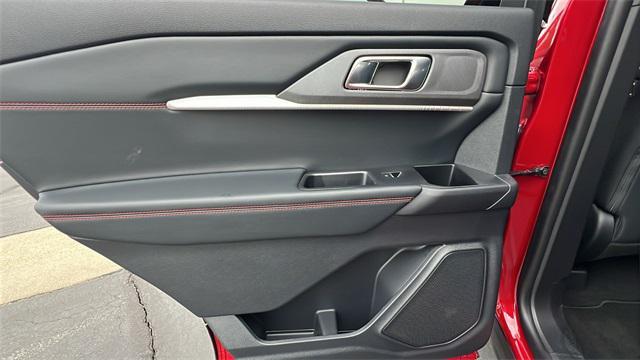 new 2025 Ford Explorer car, priced at $50,575