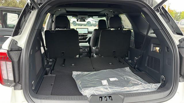 new 2025 Ford Explorer car, priced at $52,570