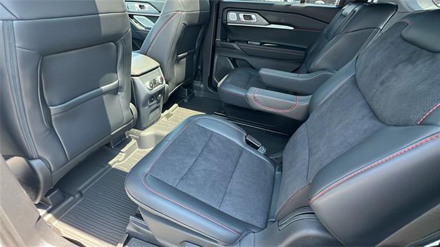 new 2025 Ford Explorer car, priced at $65,675
