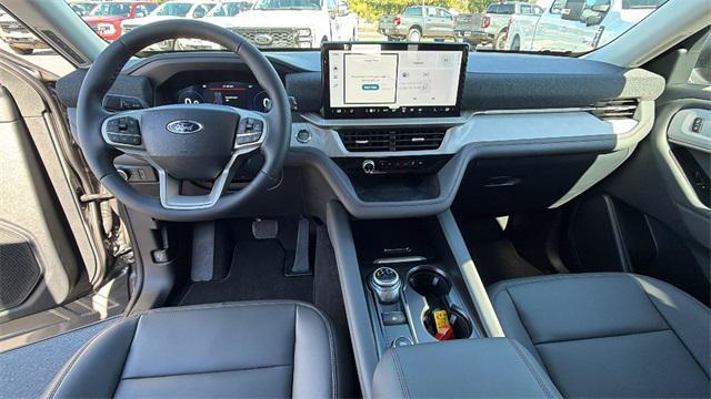 new 2025 Ford Explorer car, priced at $47,615