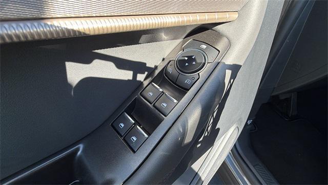 new 2025 Ford Explorer car, priced at $47,615