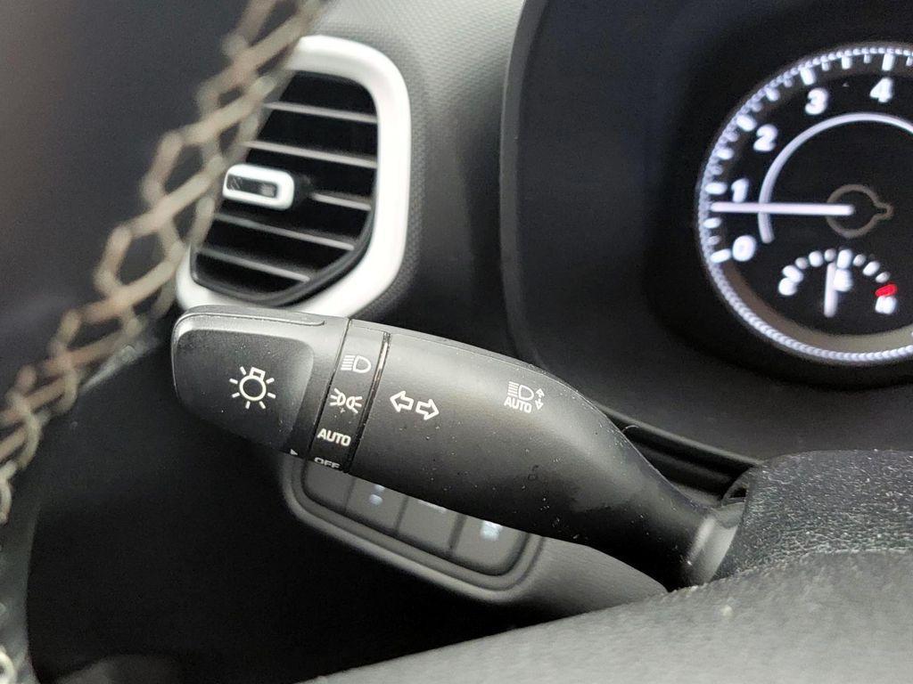used 2022 Hyundai Venue car, priced at $17,899