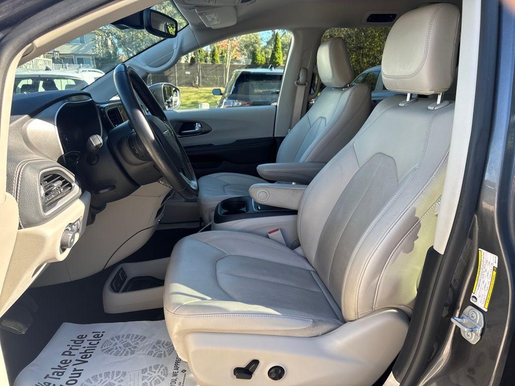used 2021 Chrysler Pacifica car, priced at $23,986