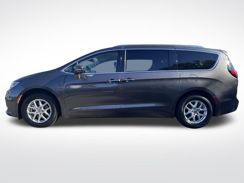 used 2021 Chrysler Pacifica car, priced at $23,986