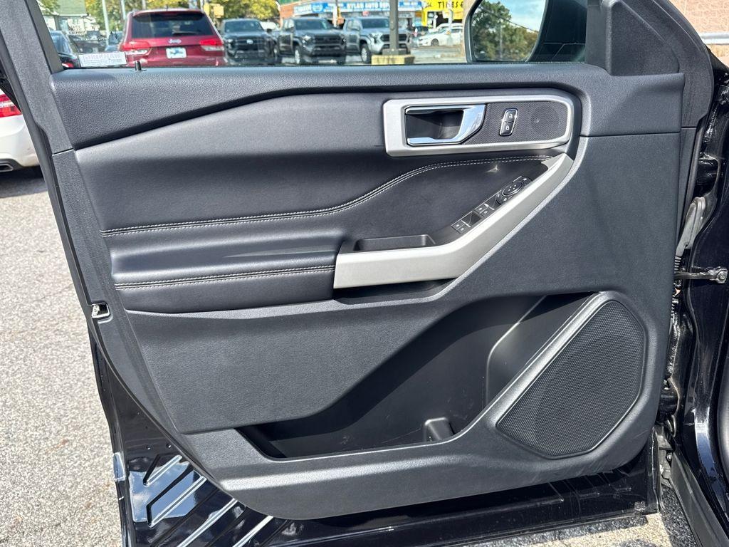 used 2022 Ford Explorer car, priced at $29,578