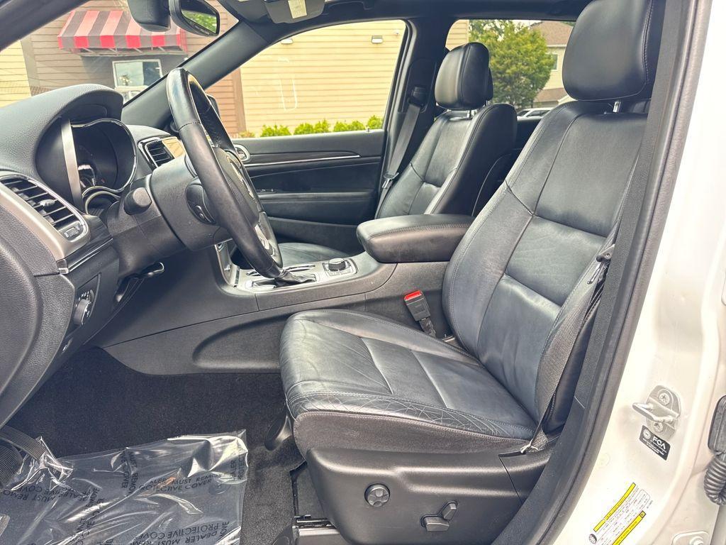 used 2022 Jeep Grand Cherokee WK car, priced at $26,349