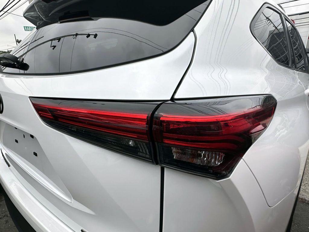 used 2022 Toyota Highlander car, priced at $32,888