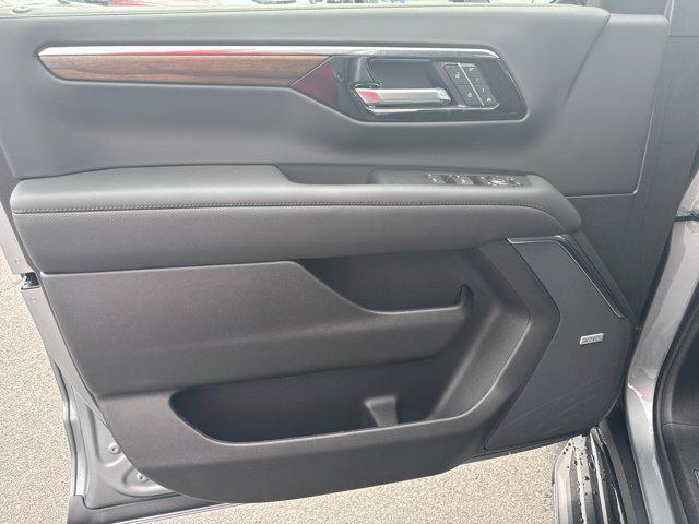 new 2025 Chevrolet Tahoe car, priced at $76,032