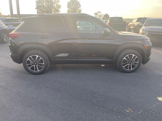 new 2024 Chevrolet TrailBlazer car, priced at $30,335