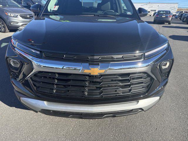 new 2025 Chevrolet TrailBlazer car, priced at $30,209