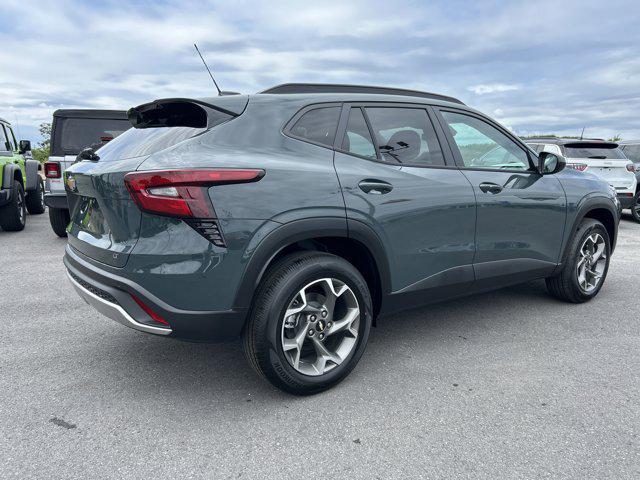 new 2025 Chevrolet Trax car, priced at $25,306