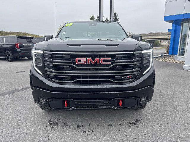 new 2025 GMC Sierra 1500 car, priced at $72,044