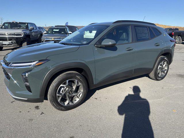 new 2025 Chevrolet Trax car, priced at $24,549