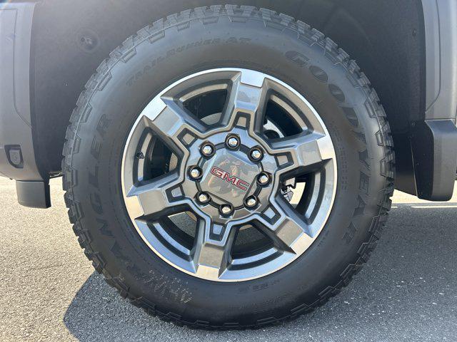 new 2026 GMC Sierra 2500 car, priced at $80,278