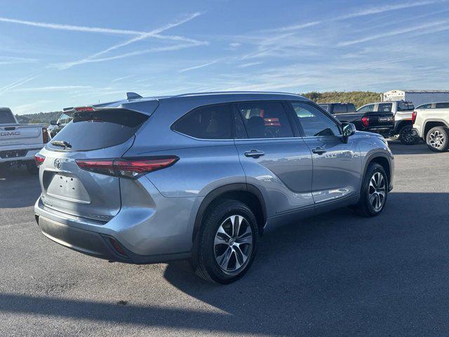 used 2020 Toyota Highlander car, priced at $28,788