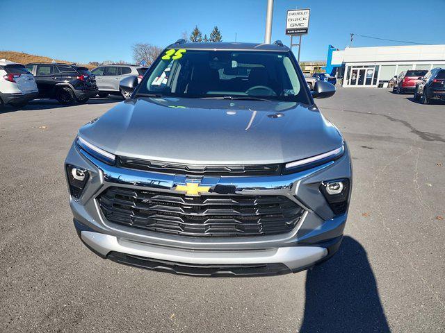 new 2025 Chevrolet TrailBlazer car, priced at $30,209