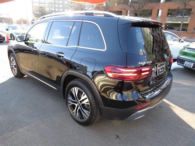 used 2024 Mercedes-Benz GLB 250 car, priced at $42,995