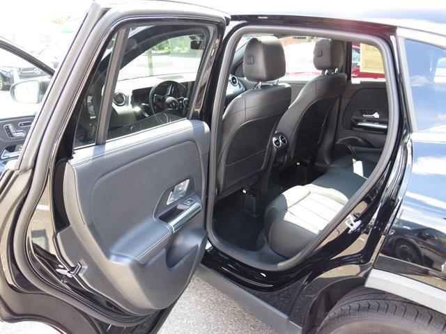 used 2021 Mercedes-Benz GLA 250 car, priced at $26,995