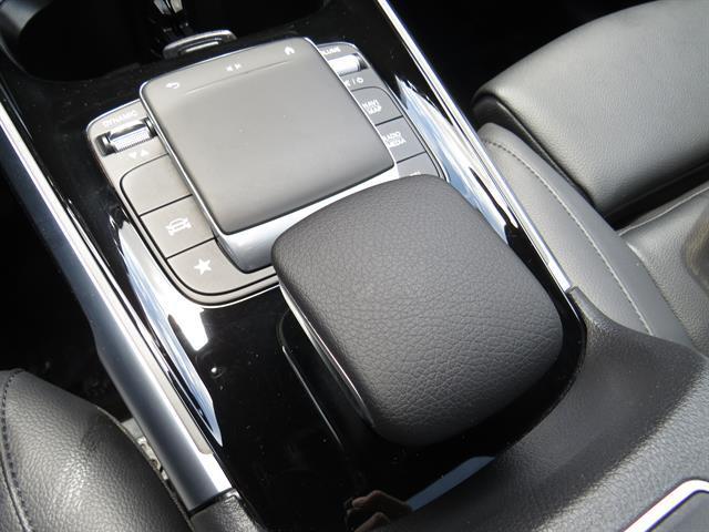 used 2022 Mercedes-Benz GLB 250 car, priced at $32,995