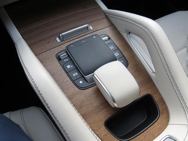 used 2022 Mercedes-Benz GLE 350 car, priced at $41,995