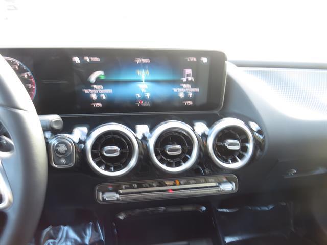 used 2021 Mercedes-Benz GLA 250 car, priced at $25,995