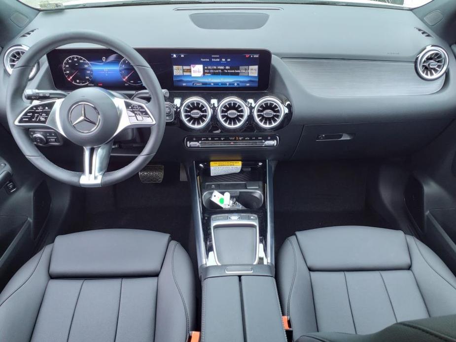 new 2024 Mercedes-Benz GLA 250 car, priced at $52,015