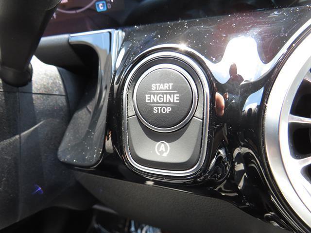 used 2025 Mercedes-Benz GLA 250 car, priced at $40,995