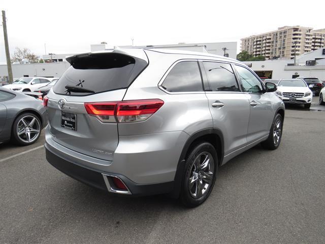 used 2018 Toyota Highlander car, priced at $26,995