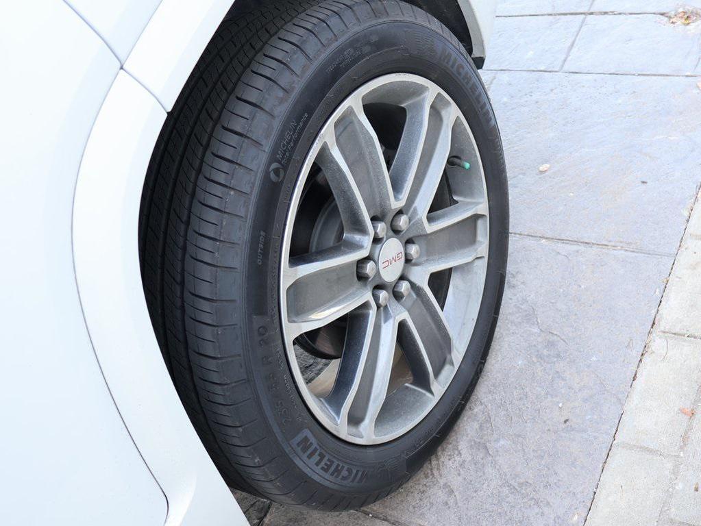 used 2019 GMC Acadia car, priced at $31,490
