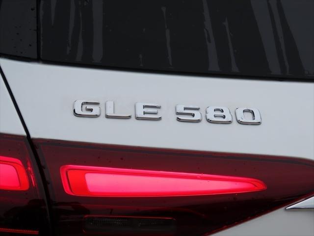 new 2024 Mercedes-Benz GLE 580 car, priced at $98,965