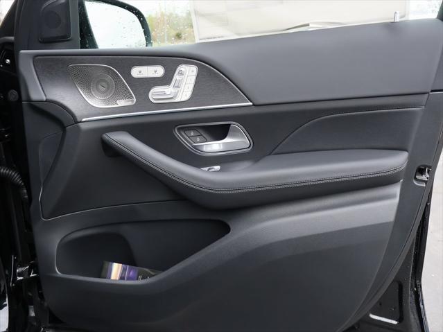 new 2025 Mercedes-Benz GLS 450 car, priced at $98,845