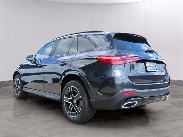 new 2025 Mercedes-Benz GLC 300 car, priced at $61,935