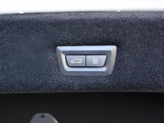 used 2024 BMW 760 car, priced at $99,459