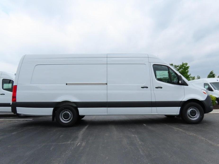 new 2024 Mercedes-Benz Sprinter 2500 car, priced at $66,474