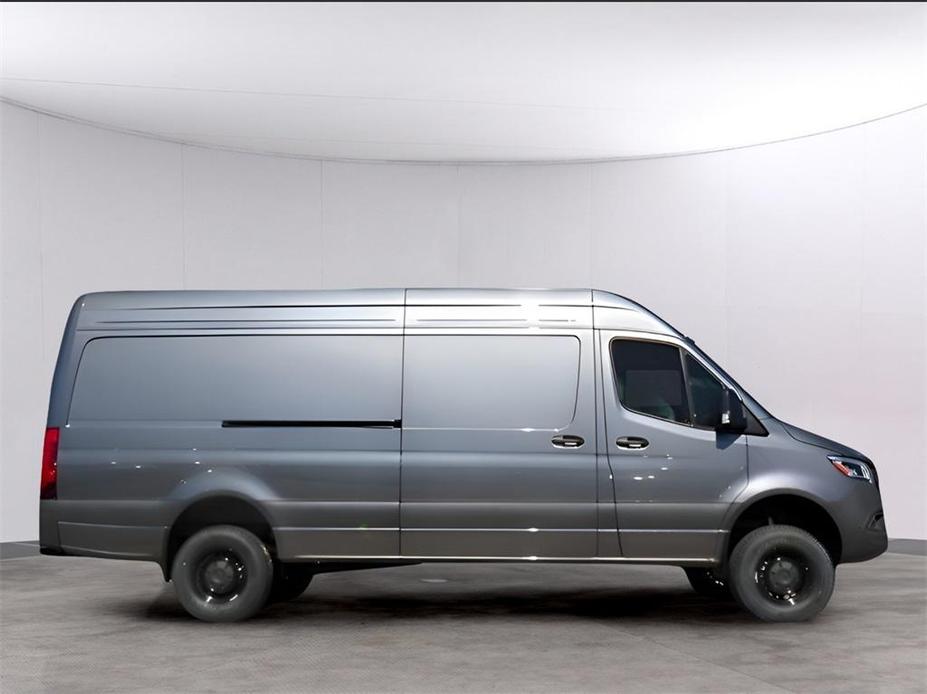 new 2024 Mercedes-Benz Sprinter 2500 car, priced at $86,158