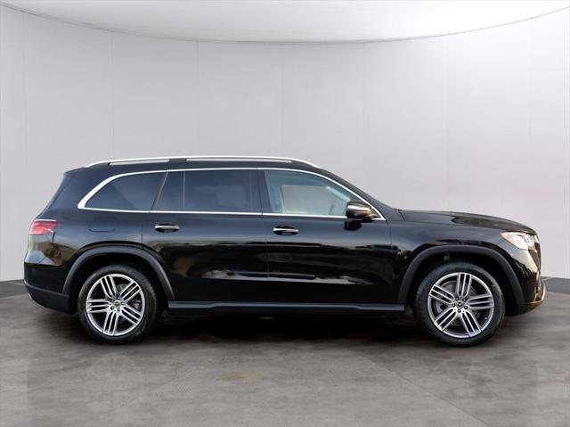 new 2025 Mercedes-Benz GLS 450 car, priced at $95,655