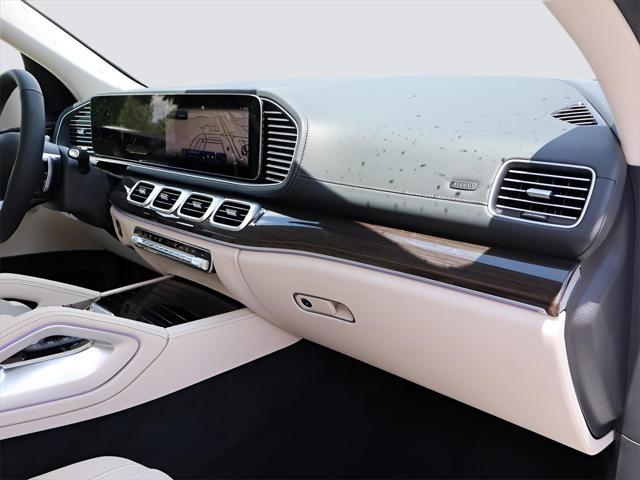new 2025 Mercedes-Benz GLS 450 car, priced at $103,955