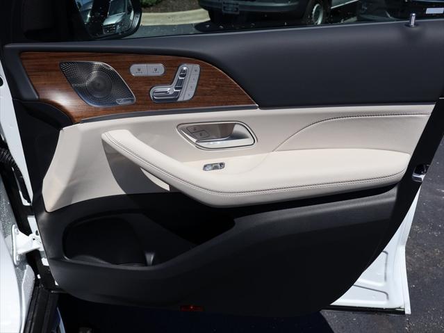 new 2025 Mercedes-Benz GLE 450 car, priced at $82,110