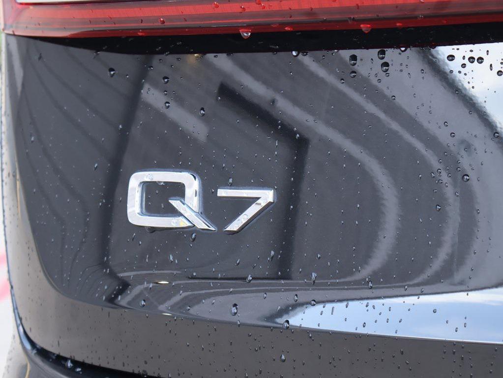 used 2022 Audi Q7 car, priced at $35,990