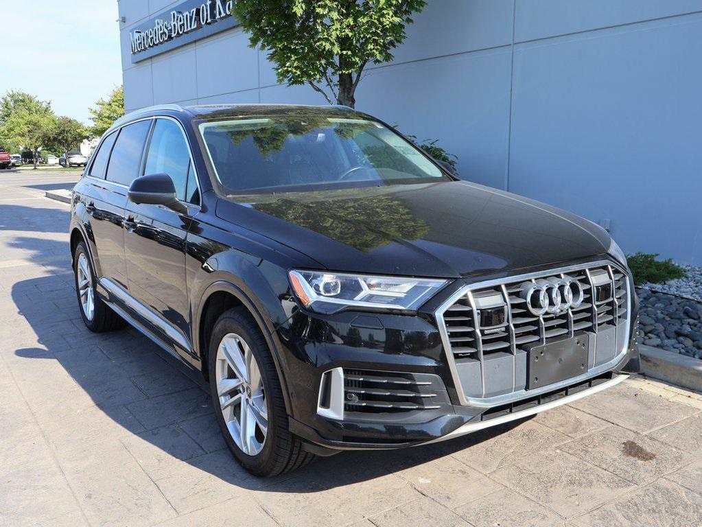 used 2022 Audi Q7 car