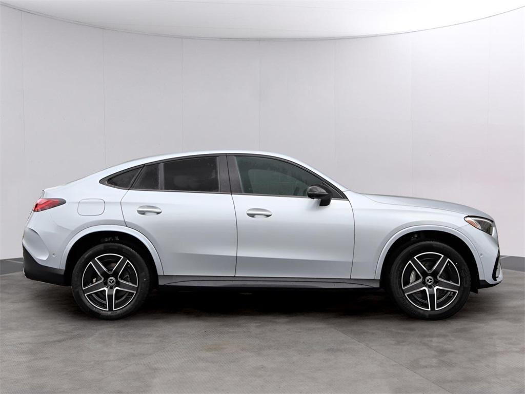 new 2025 Mercedes-Benz GLC 300 car, priced at $67,735