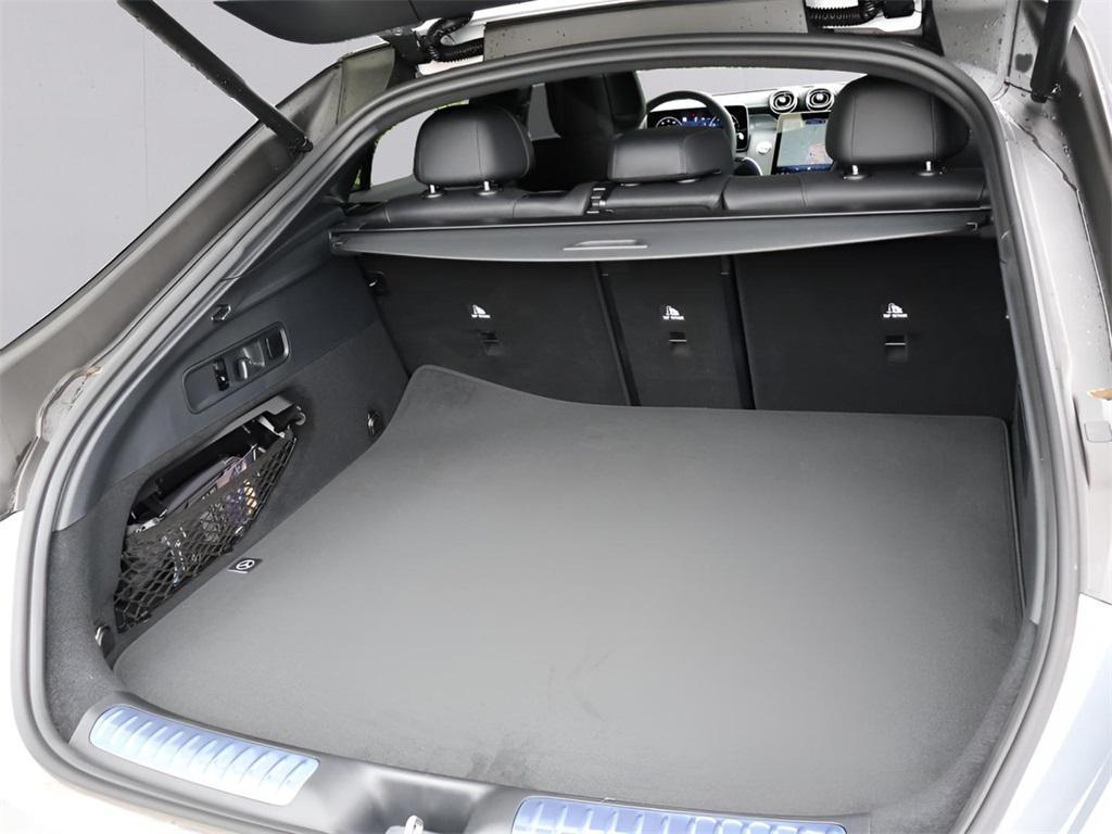 new 2025 Mercedes-Benz GLC 300 car, priced at $67,735