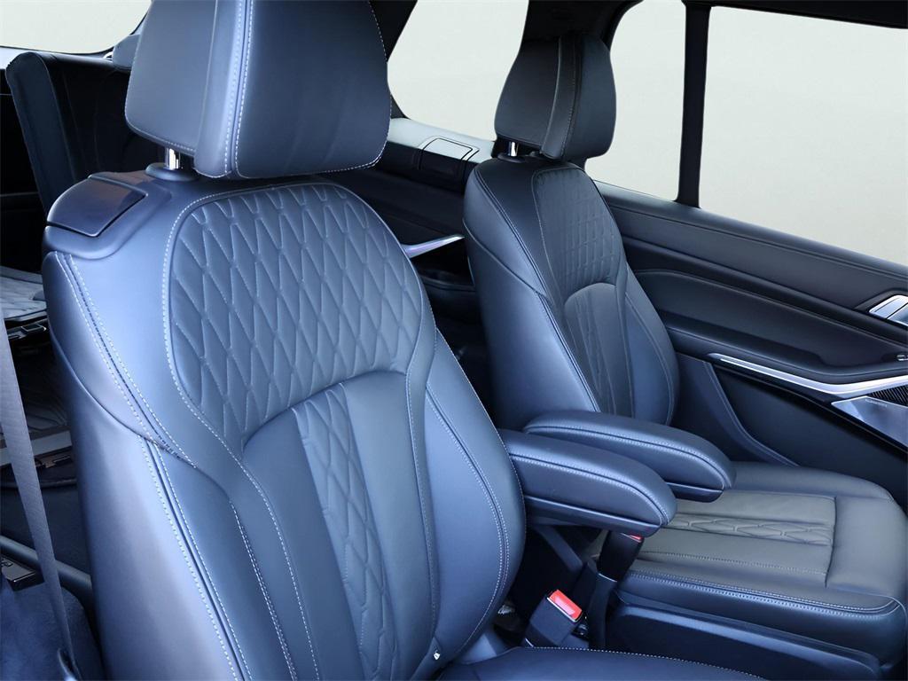 used 2024 BMW X7 car, priced at $82,990