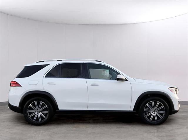 new 2025 Mercedes-Benz GLE 450 car, priced at $73,745