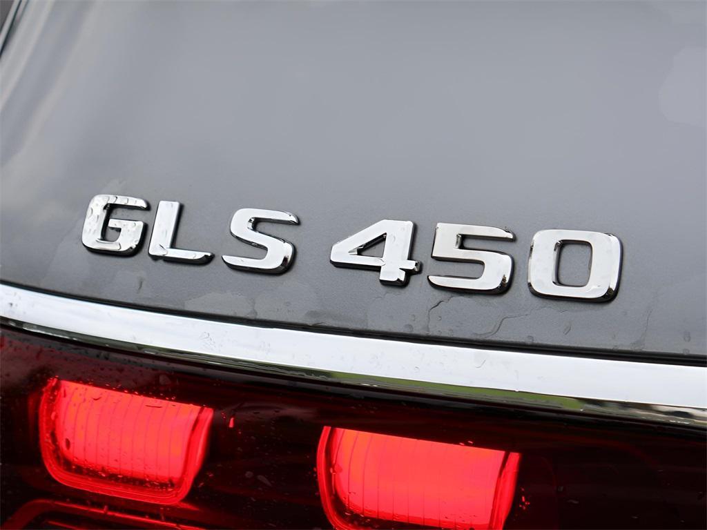 new 2025 Mercedes-Benz GLS 450 car, priced at $94,185
