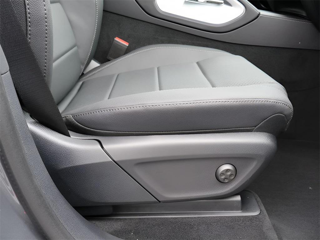 new 2025 Mercedes-Benz GLS 450 car, priced at $94,185