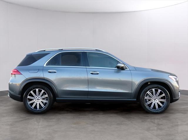 new 2025 Mercedes-Benz GLE 450 car, priced at $77,095