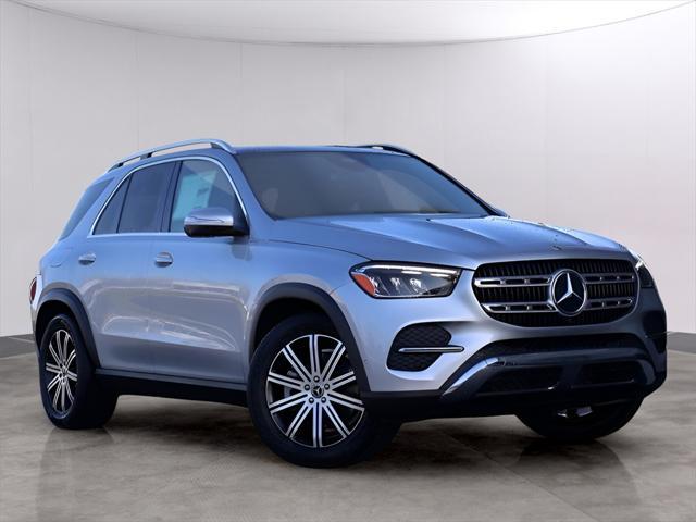 new 2025 Mercedes-Benz GLE 450 car, priced at $75,795